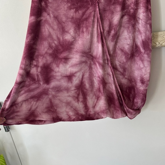 AMERICAN EAGLE OUTFITTERS | Soft & Sexy Tank Tie-Dye Spaghetti Strap Top - Picture 3 of 12